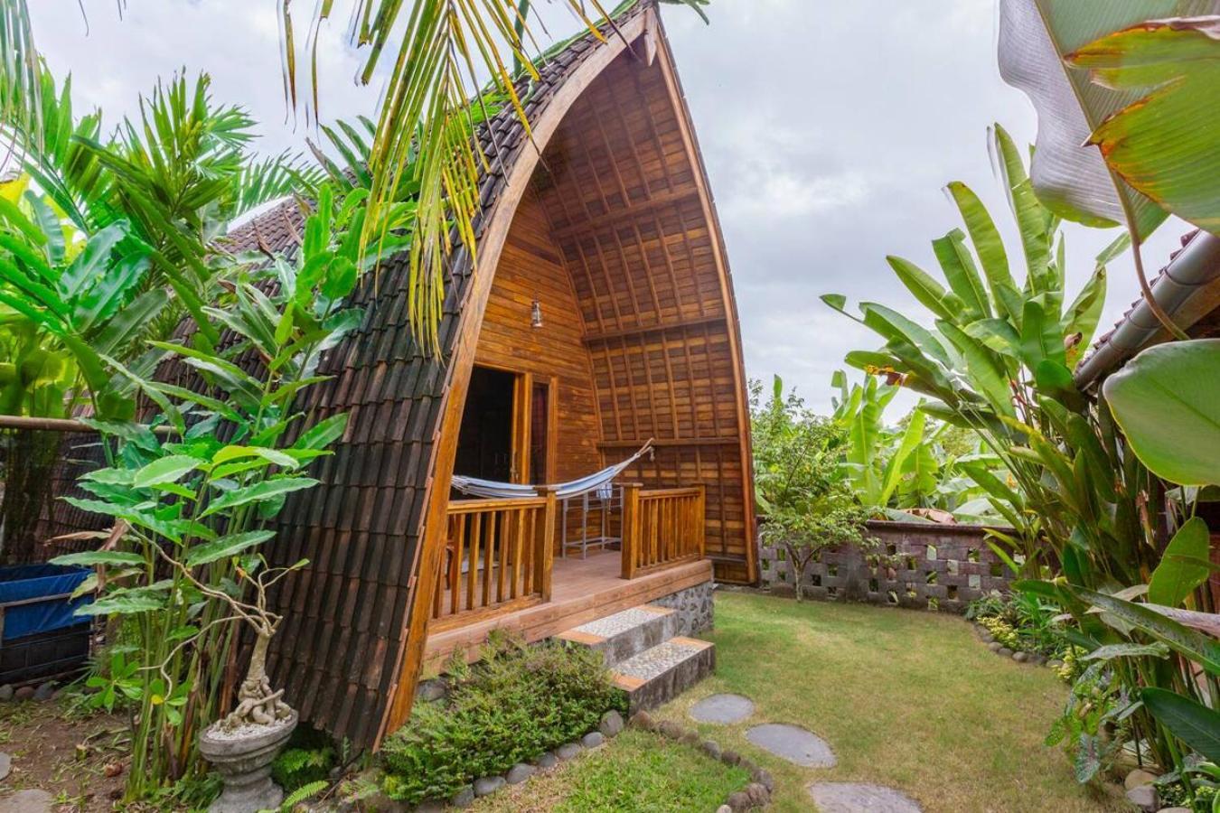 Ayumar Homestay Medewi Pulukan Exterior photo