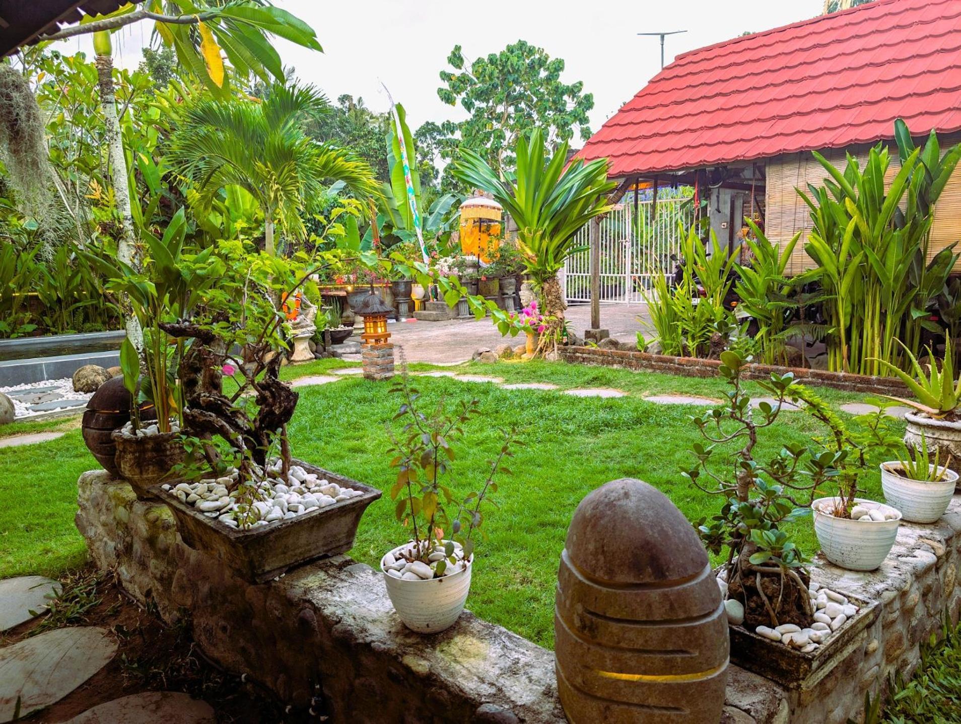 Ayumar Homestay Medewi Pulukan Exterior photo