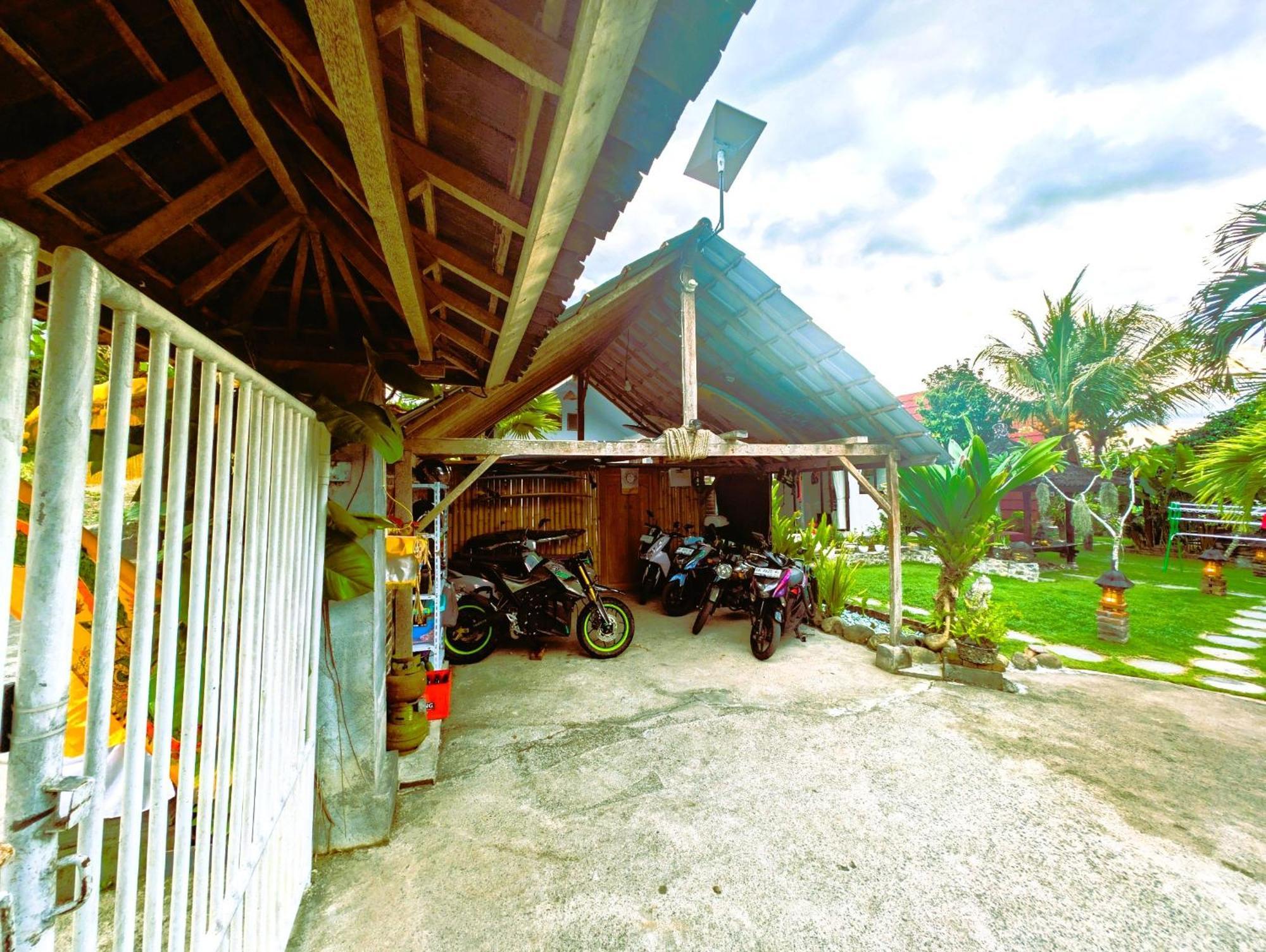 Ayumar Homestay Medewi Pulukan Exterior photo
