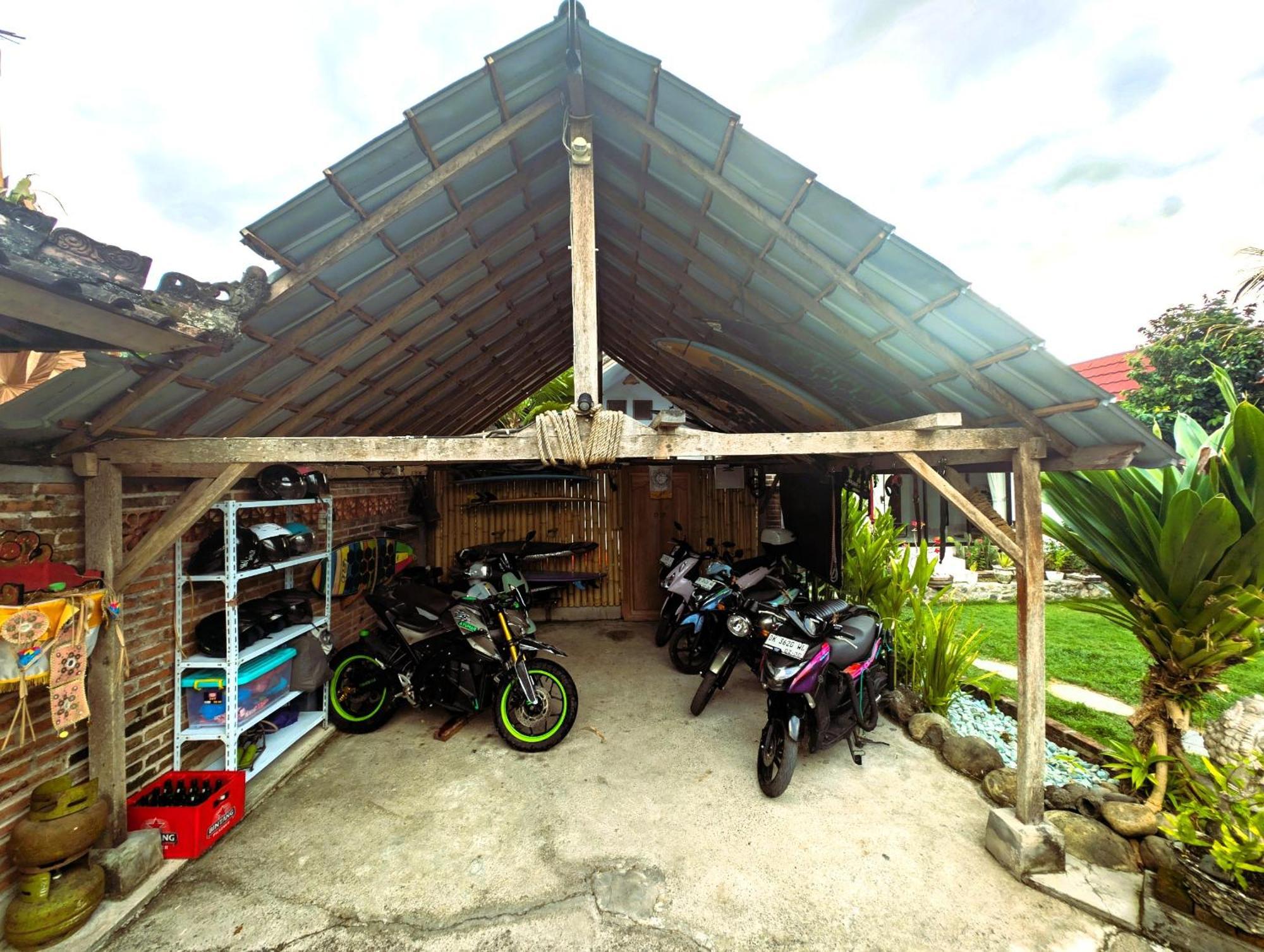 Ayumar Homestay Medewi Pulukan Exterior photo