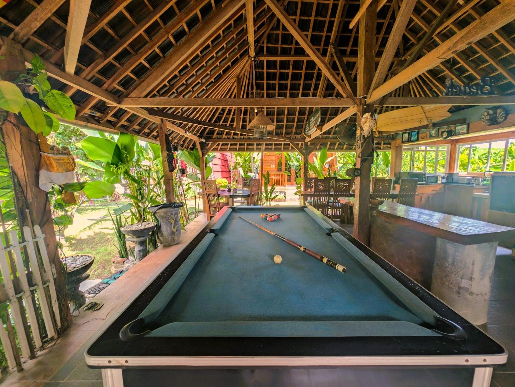 Ayumar Homestay Medewi Pulukan Exterior photo