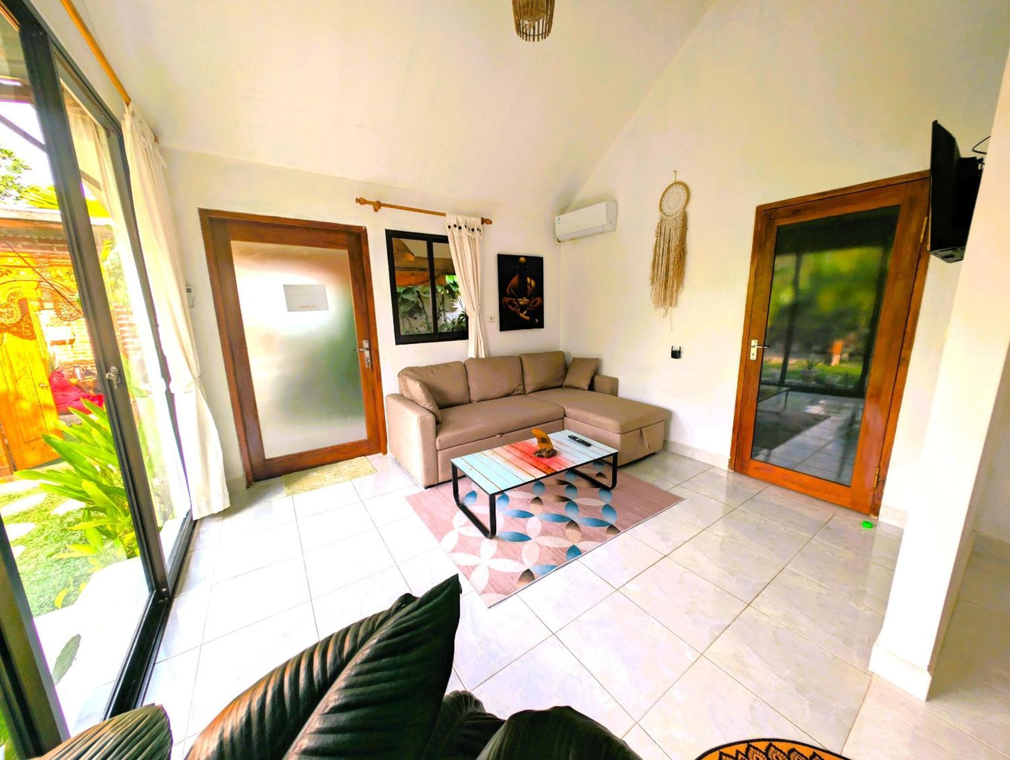 Ayumar Homestay Medewi Pulukan Room photo